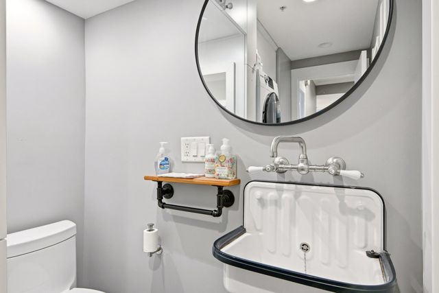 141 Rivers Edge Drive 307, Traverse City, MI 49684