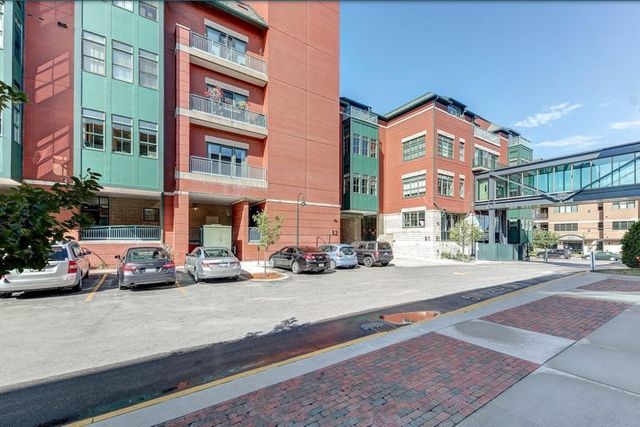 141 Rivers Edge Drive 307, Traverse City, MI 49684