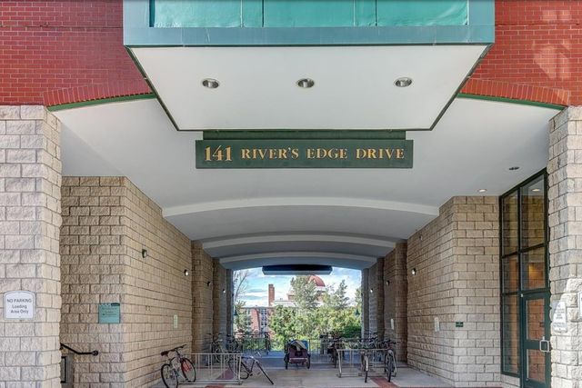 141 Rivers Edge Drive 307, Traverse City, MI 49684