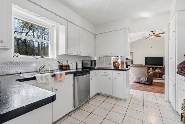 1215 Mary Drive, Glenwood, AR 71943