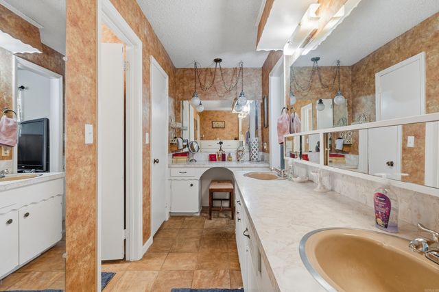 1215 Mary Drive, Glenwood, AR 71943