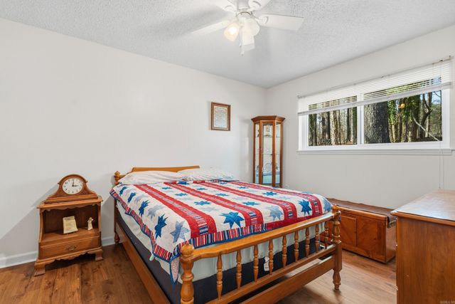 1215 Mary Drive, Glenwood, AR 71943