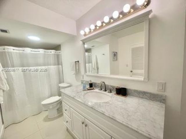 2030 S Ocean Drive 903, Hallandale Beach, FL 33009