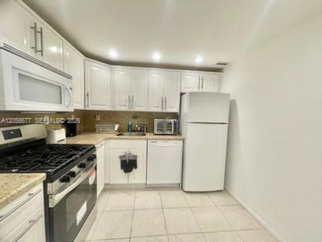 2030 S Ocean Drive 903, Hallandale Beach, FL 33009