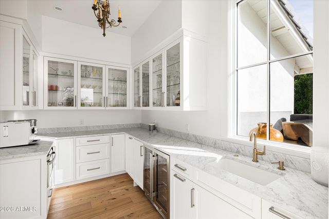 5635 E LINCOLN Drive 33, Paradise Valley, AZ 85253