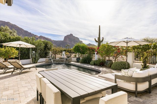 5635 E LINCOLN Drive 33, Paradise Valley, AZ 85253