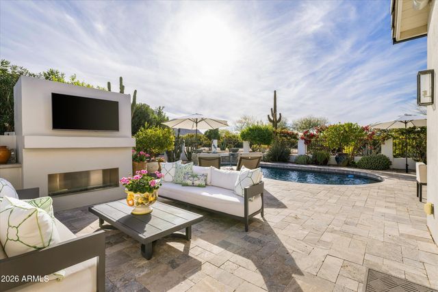 5635 E LINCOLN Drive 33, Paradise Valley, AZ 85253