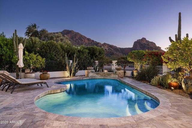 5635 E LINCOLN Drive 33, Paradise Valley, AZ 85253