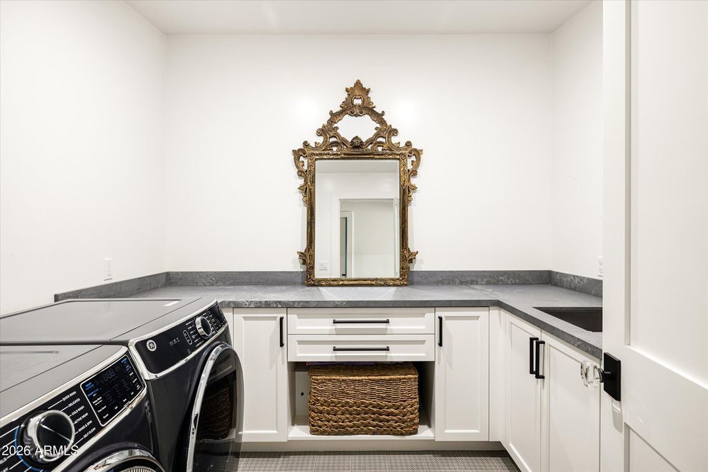 Image 35 of property listing at 5635 E LINCOLN Drive 33, Paradise Valley, AZ 85253