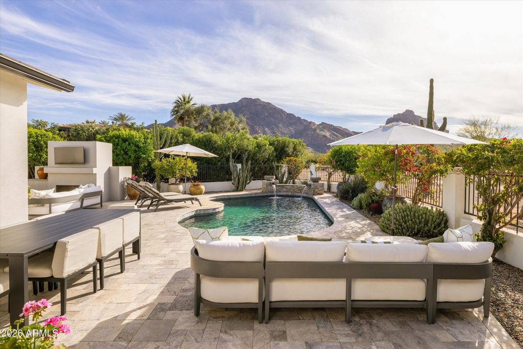 Image 38 of property listing at 5635 E LINCOLN Drive 33, Paradise Valley, AZ 85253