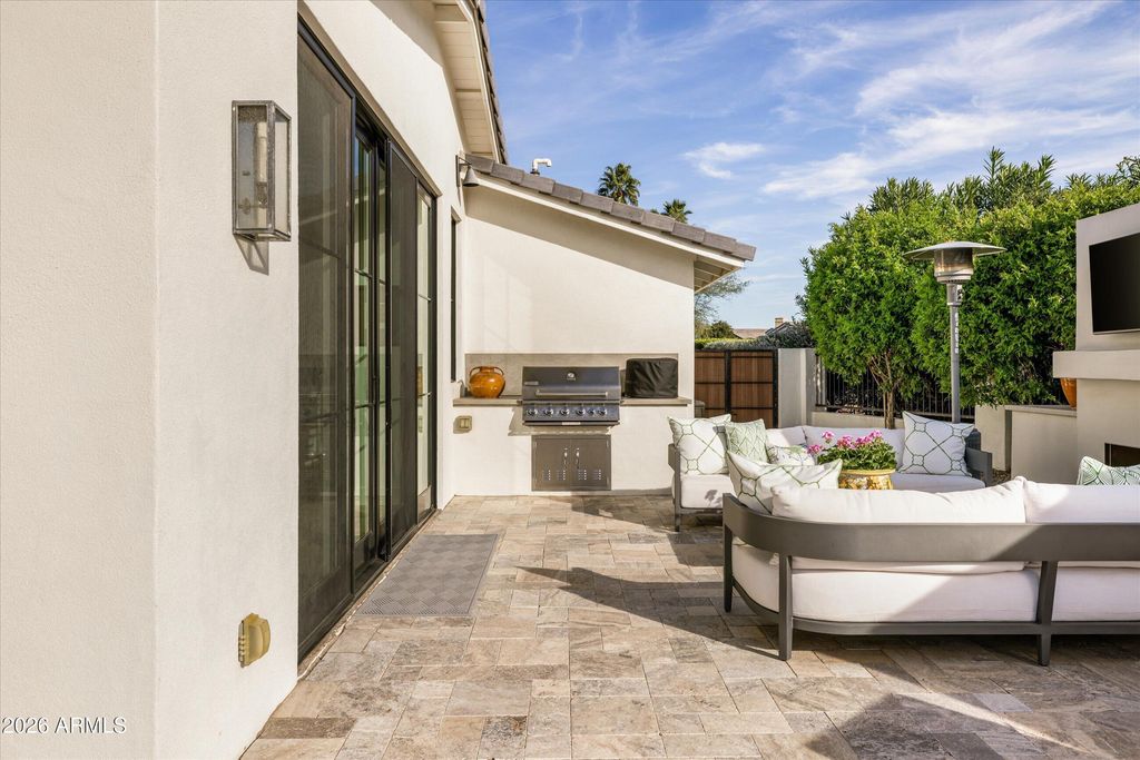 Image 41 of property listing at 5635 E LINCOLN Drive 33, Paradise Valley, AZ 85253