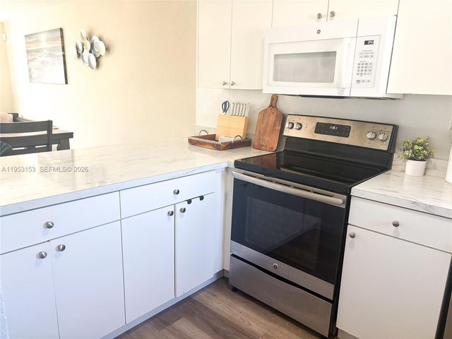 243 SW 6th Ln, Florida City, FL 33034