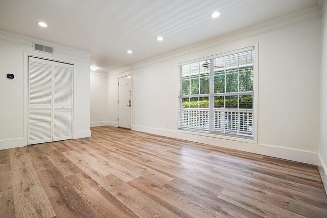 3180 Seven Pines Court 101, Atlanta, GA 30339