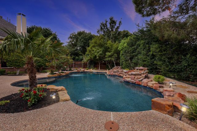5320 Beacon Court, Flower Mound, TX 75028