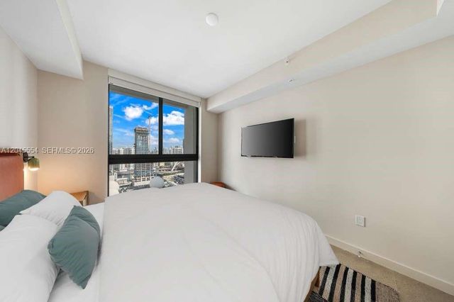 11 NE 6th St 3209, Miami, FL 33132