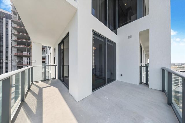 11 NE 6th St 3209, Miami, FL 33132