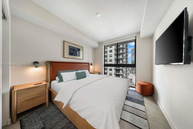 11 NE 6th St 3209, Miami, FL 33132
