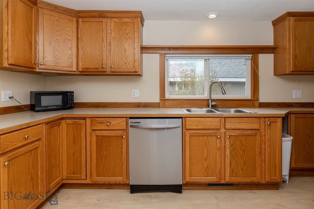 520 S 8th Street, Livingston, MT 59047