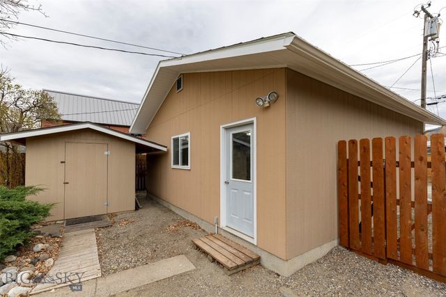 520 S 8th Street, Livingston, MT 59047