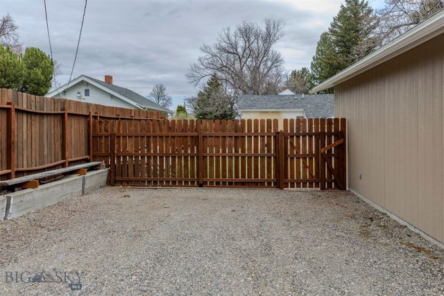 520 S 8th Street, Livingston, MT 59047