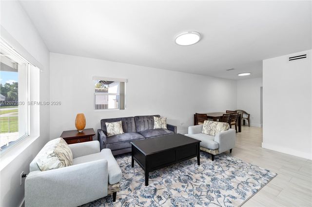 5731 SW 62nd Terrace, Miami, FL 33143