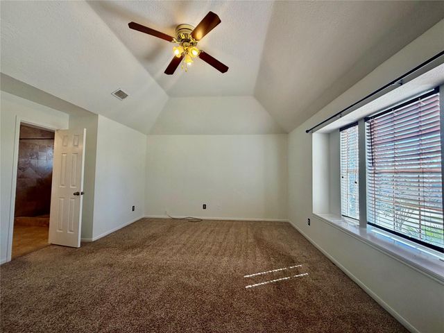 16907 Dusty Mill Drive W, Sugar Land, TX 77498