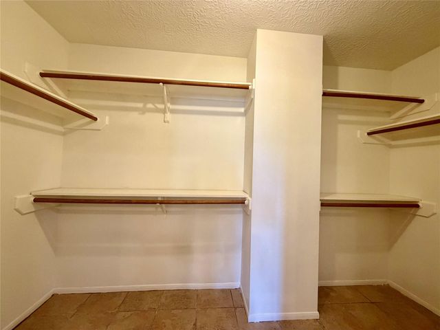 16907 Dusty Mill Drive W, Sugar Land, TX 77498