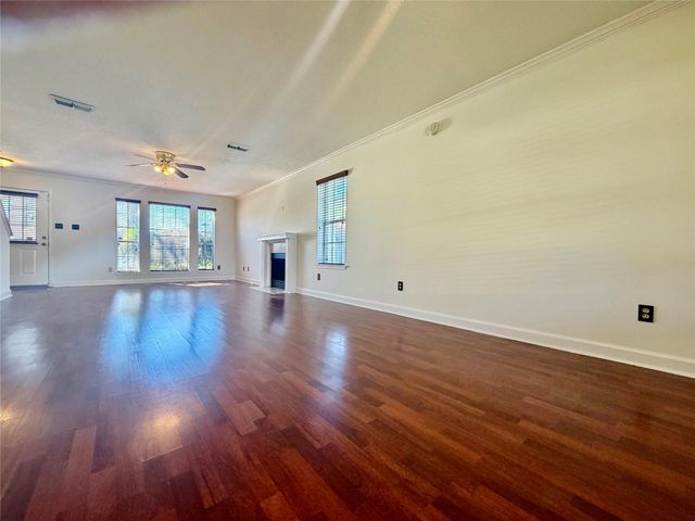 16907 Dusty Mill Drive W, Sugar Land, TX 77498