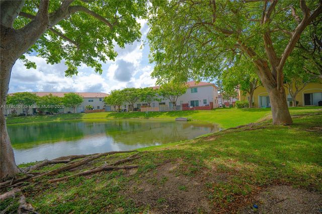 445 NE 21st Ave, Homestead, FL 33033