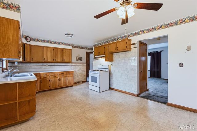 219 Mexico Road, Wentzville, MO 63385