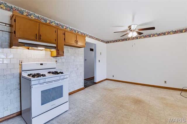 219 Mexico Road, Wentzville, MO 63385