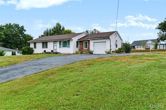 219 Mexico Road, Wentzville, MO 63385