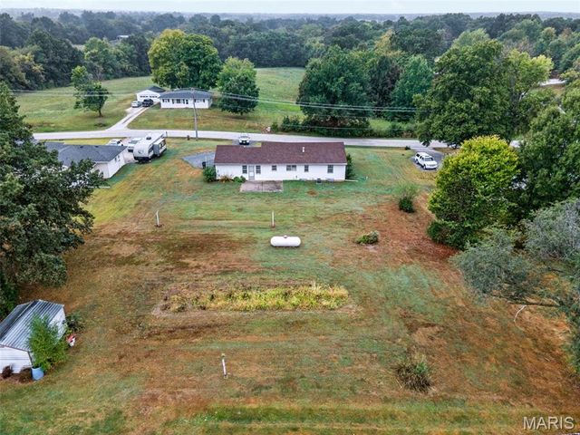 219 Mexico Road, Wentzville, MO 63385