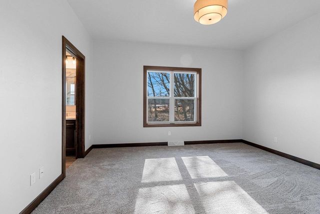 4631 Ridge COURT, Manitowoc, WI 54220