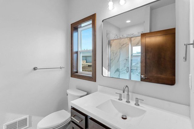 4631 Ridge COURT, Manitowoc, WI 54220