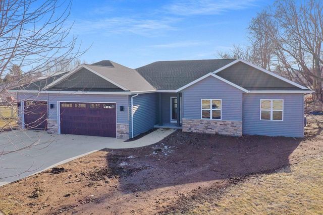 4631 Ridge COURT, Manitowoc, WI 54220