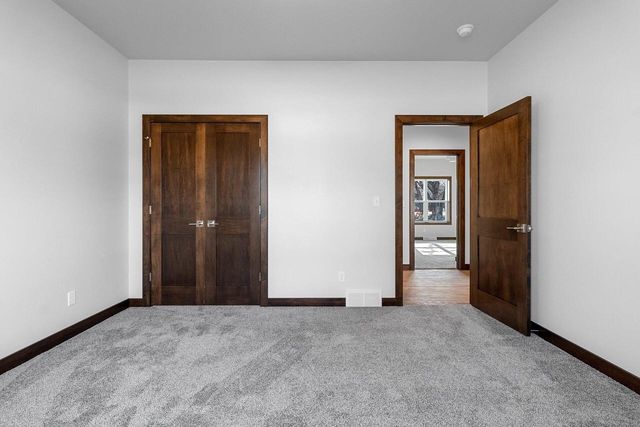 4631 Ridge COURT, Manitowoc, WI 54220