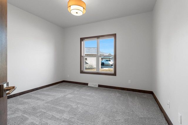 4631 Ridge COURT, Manitowoc, WI 54220