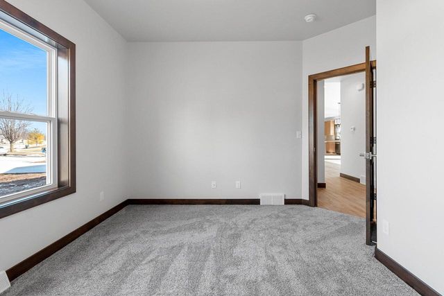 4631 Ridge COURT, Manitowoc, WI 54220