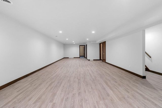 4631 Ridge COURT, Manitowoc, WI 54220