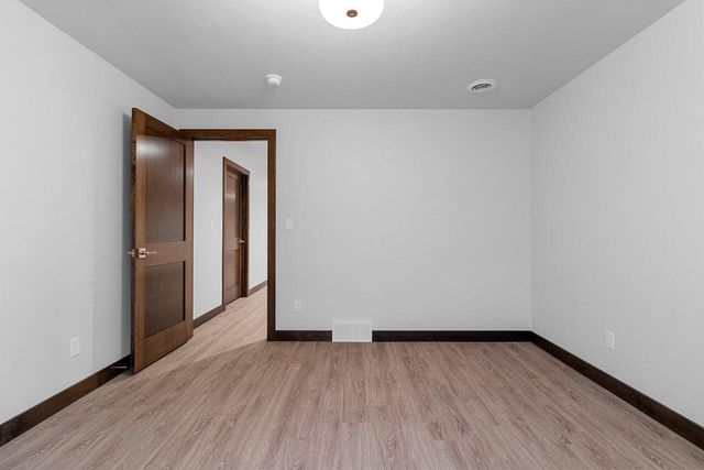 4631 Ridge COURT, Manitowoc, WI 54220