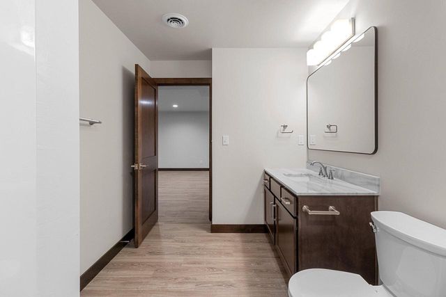 4631 Ridge COURT, Manitowoc, WI 54220