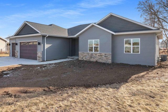 4631 Ridge COURT, Manitowoc, WI 54220