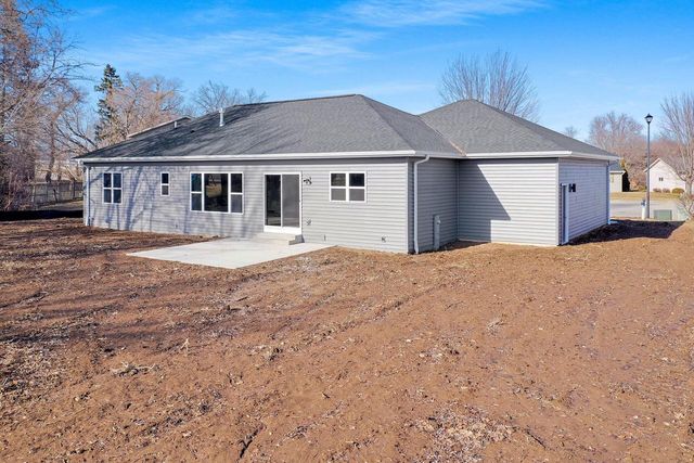 4631 Ridge COURT, Manitowoc, WI 54220