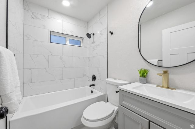 4736 W 5215 S, Kearns, UT 84118