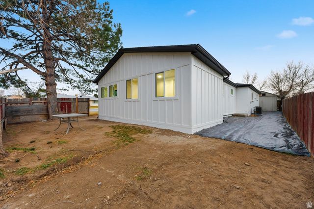 4736 W 5215 S, Kearns, UT 84118