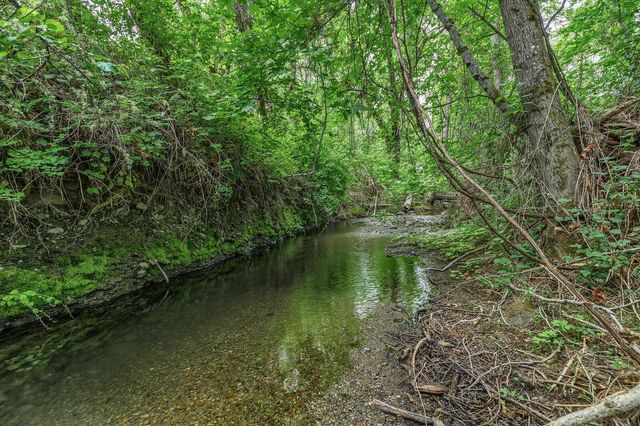 5461 Riverbanks Road, Grants Pass, OR 97527