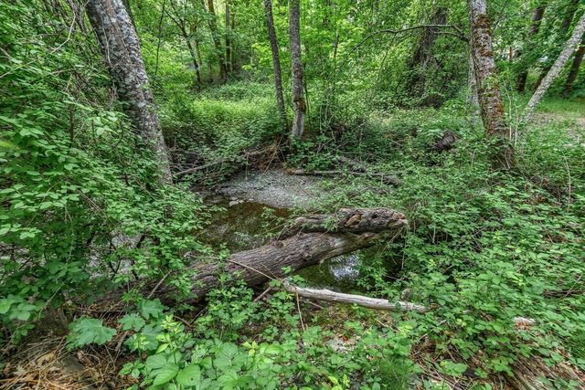 5461 Riverbanks Road, Grants Pass, OR 97527