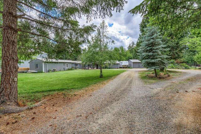 5461 Riverbanks Road, Grants Pass, OR 97527