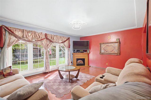 29103 Barkley Street, Livonia, MI 48154